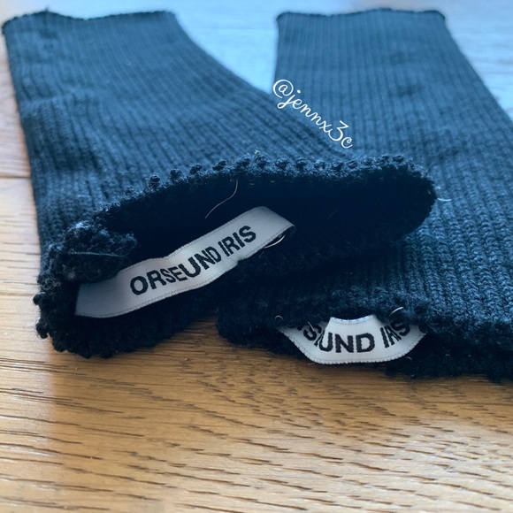 ❌[SOLD]❌Orseund Iris Chunky Knit Gloves || Black - Picture 7 of 15
